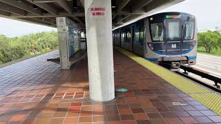 Metrorail Metro in Miami Florida USA 2021 4K60p [upl. by Nywroc156]